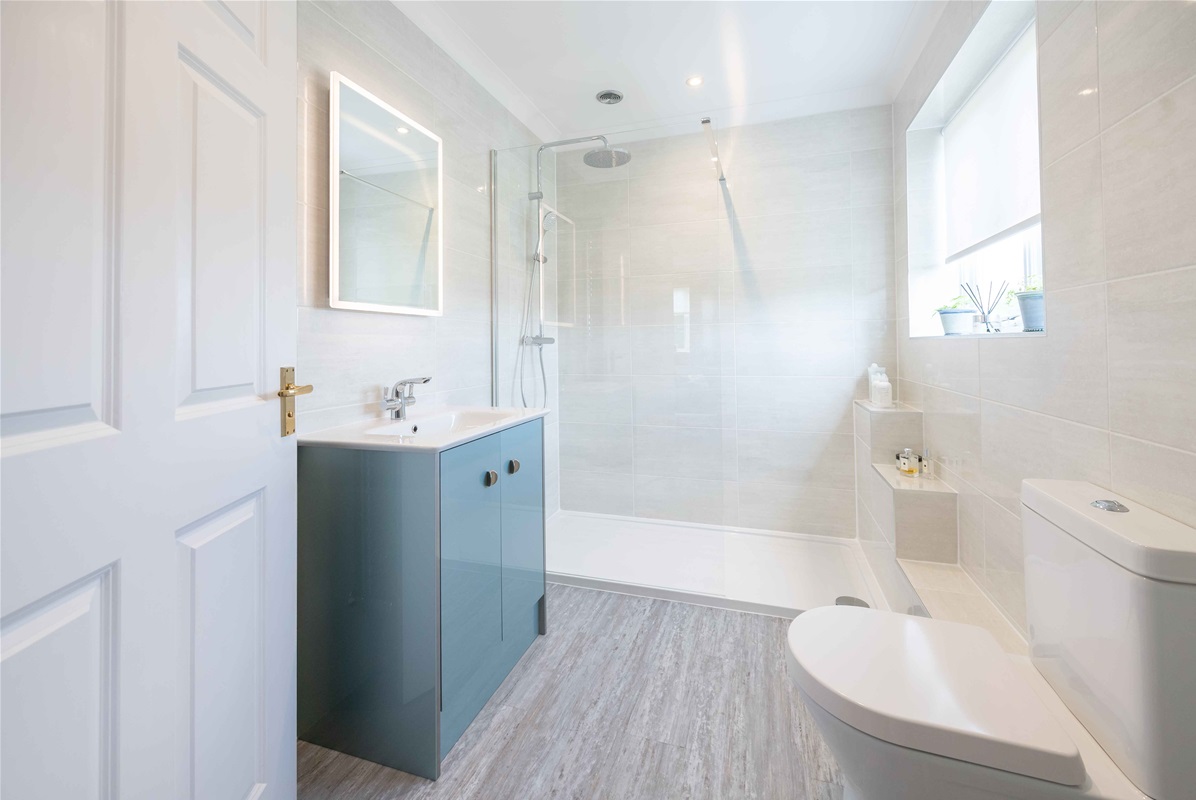 Diss Modern Ensuite | Suffolk En-suite Installation