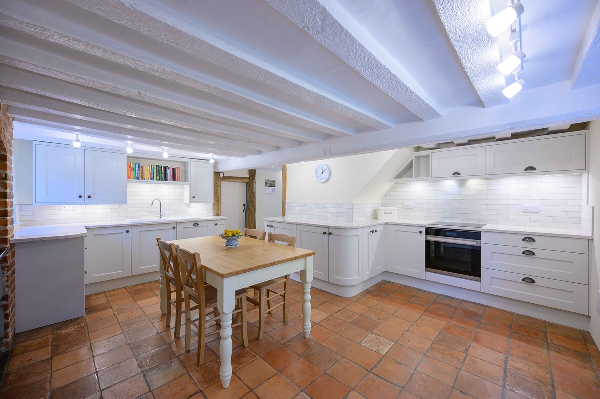 Langton Green Traditional Kitchen | Diss kitchen specialists