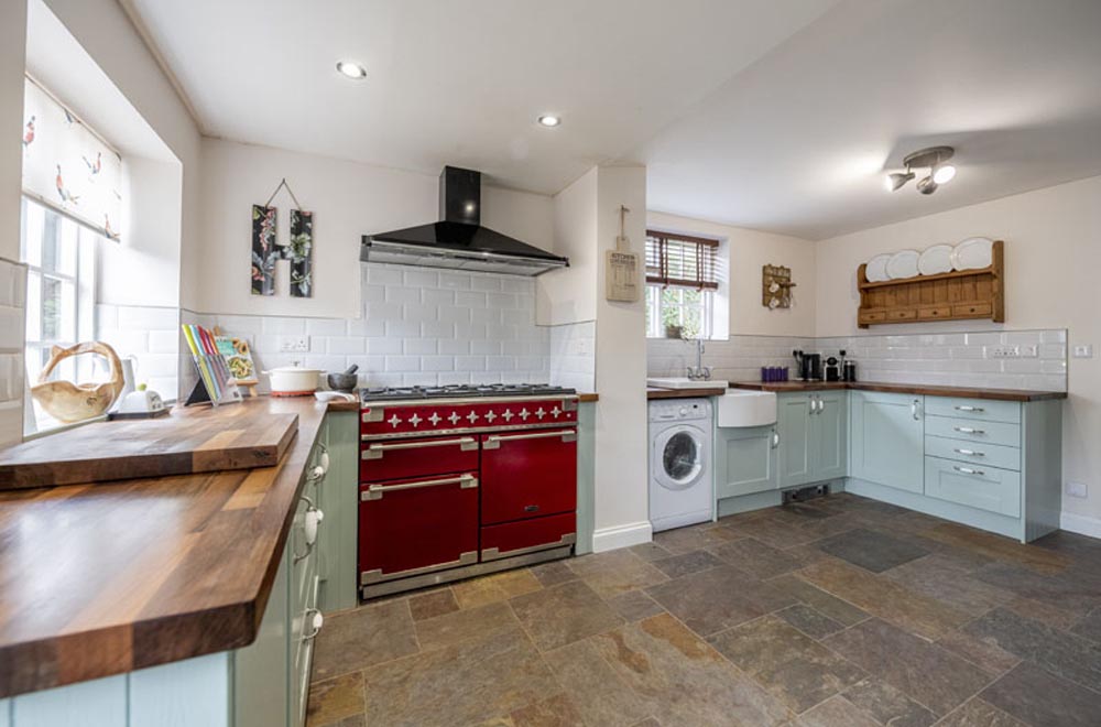 Blo Norton Traditional Kitchen | Suffolk Contrasting Kitchen