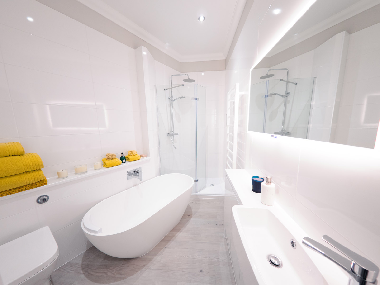 Norwich Modern Bath & Shower Room | Ultra Modern Bathroom